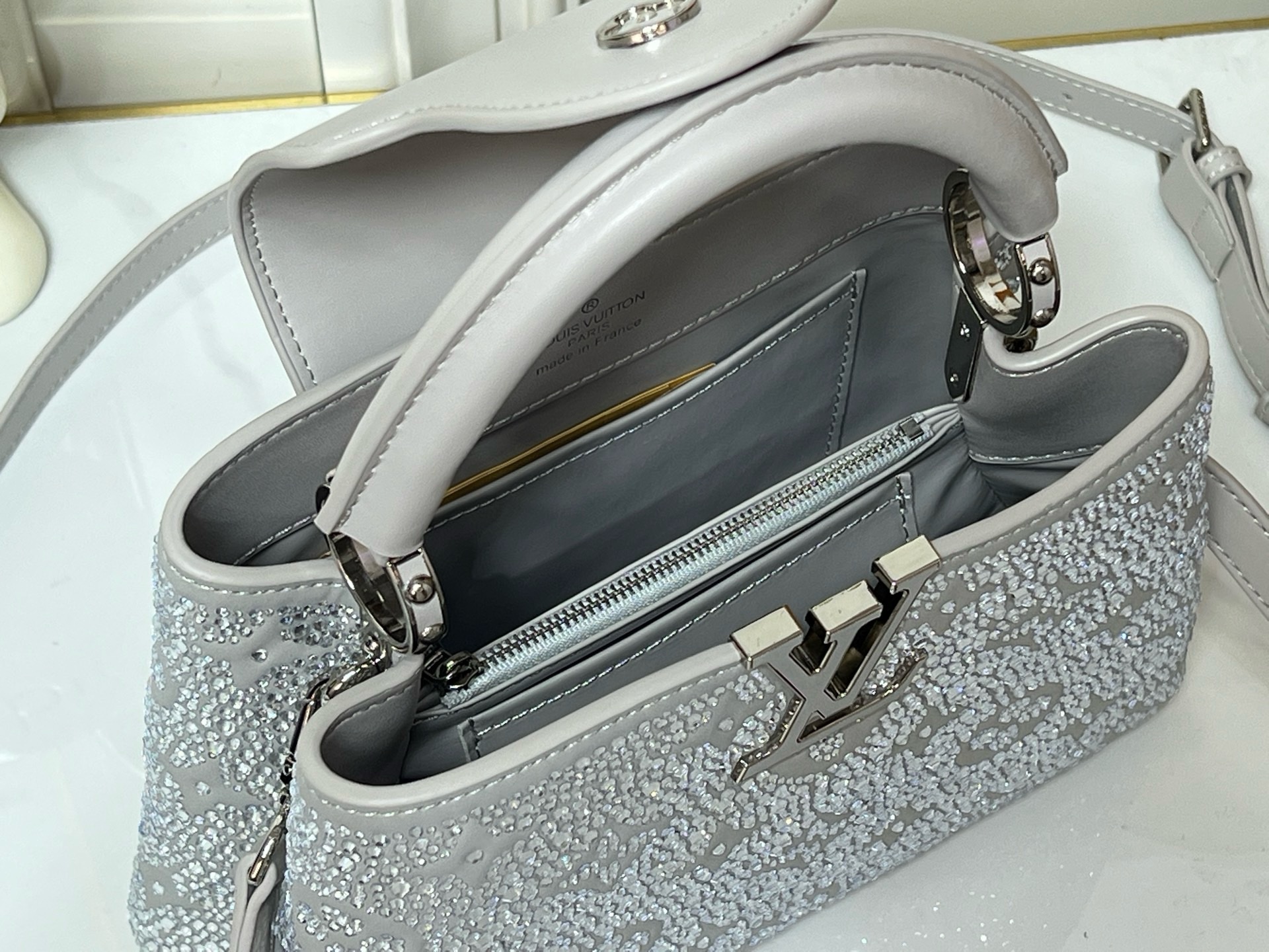 LV Mirage Capucines Nano - Image 7