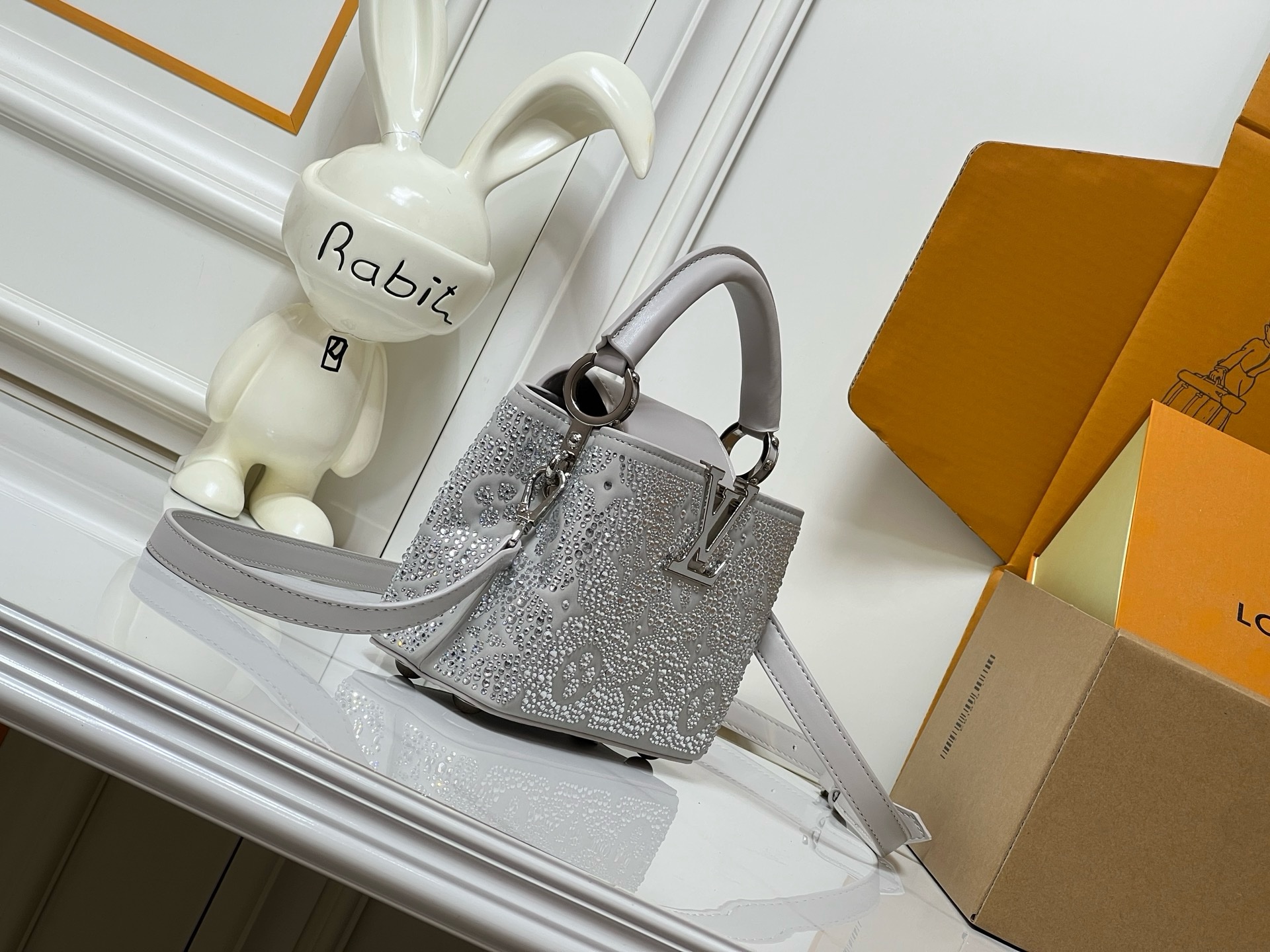 LV Mirage Capucines Nano - Image 10
