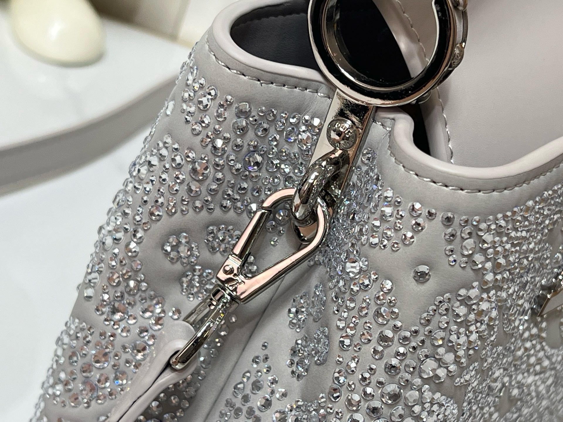 LV Mirage Capucines Nano - Image 13