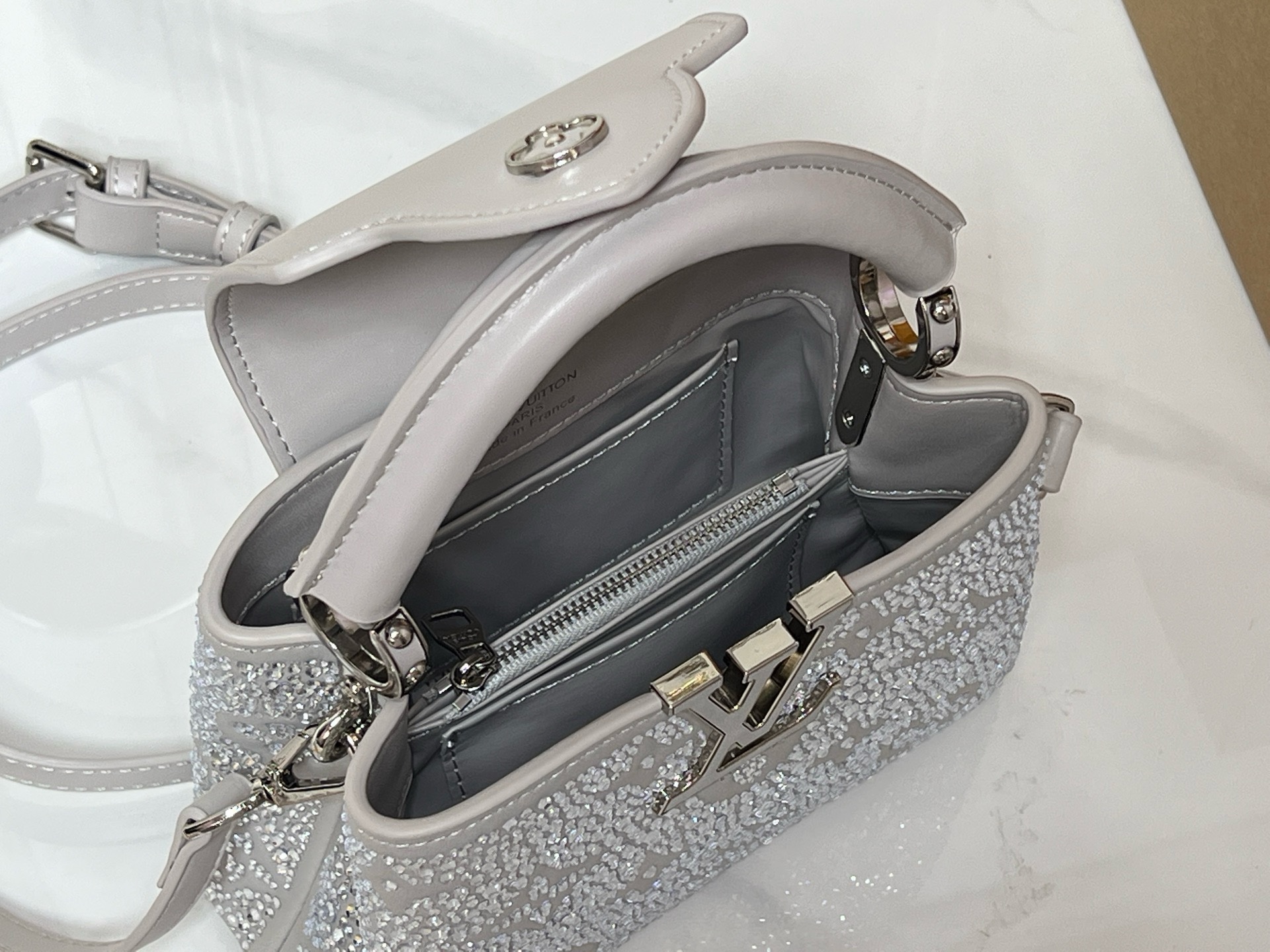 LV Mirage Capucines Nano - Image 15